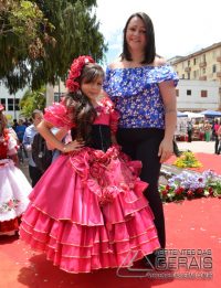 Desfile-das-Rosas-em-Barbacena-foto-Januário-Basílio-40jpg