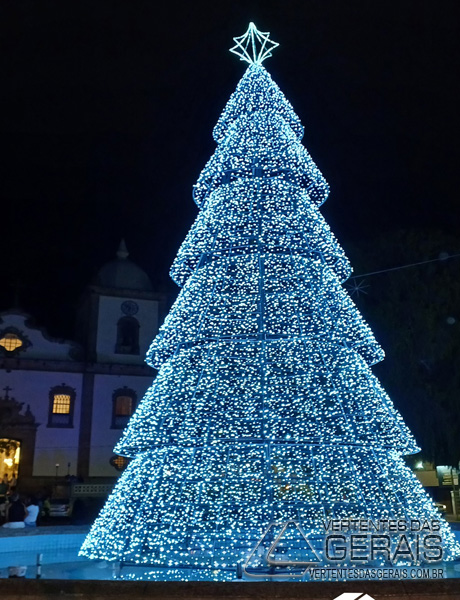 arvore-de-natal-em-barbacena