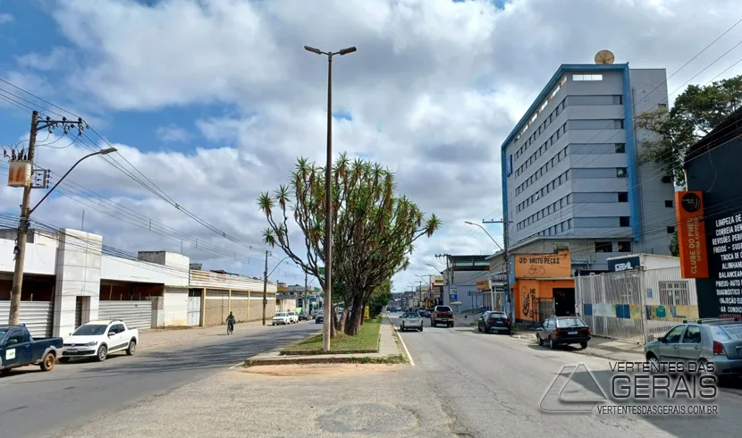 Devido a obras, trânsito na Governador Bias Fortes pode sofrer lentidão ...