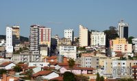 barbacena-vista-parcial-do-centro-da-cidade-foto-januario-basílio-vertentes-das-gerais