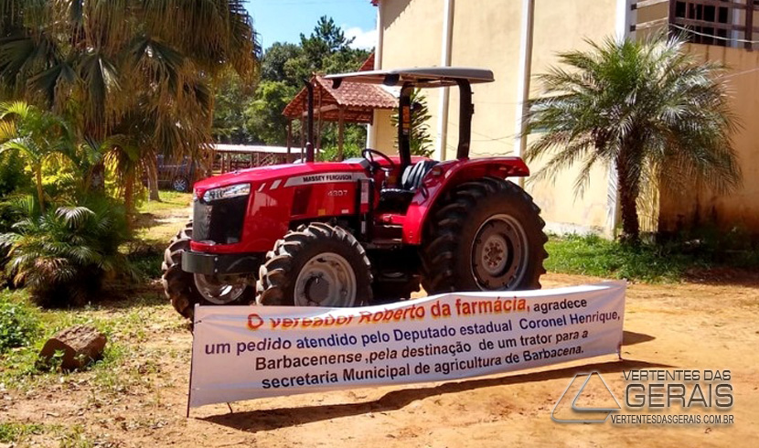 entrega-de-trator-foto-02