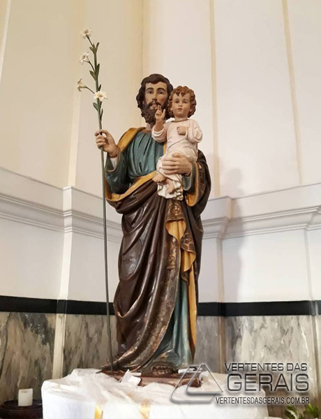 imagem-de-São-José-no-interior-da-Basílica-em-barbacena-foto-Januário-Basílio-Vertentes-das-Gerais