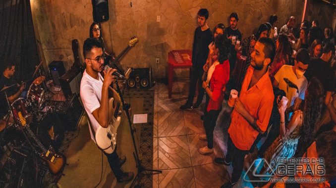 lucas-dias-cantor-e-compositor-barbacenense--foto-01
