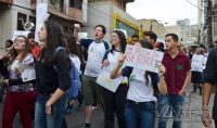 manifestação-em-barbacena-contra-cortes-de-verbas-na-educação-foto-januário-basílio-10