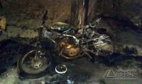 moto-destruída-após-incêndio-em-barbacena-01