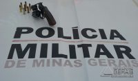 Arma apreendida em Vitorinos, zona rural de Alto Rio Doce. Autor de 35 anos preso.Operação Alferes Tiradentes.