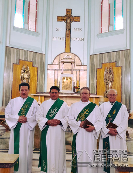reuniao-do-clero-em-antonio-carlos-mg-01